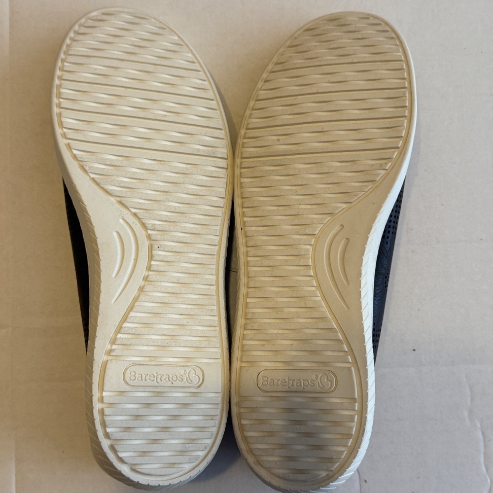 Beartrap "Nadra" slip ons size 8M - Picture 6 of 12